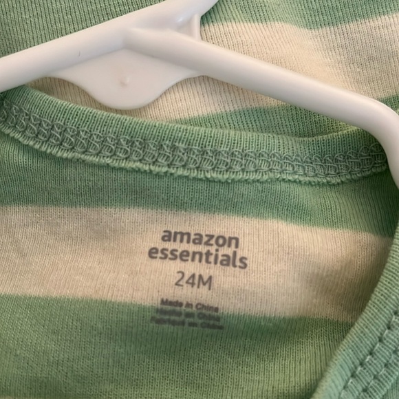 NWOT Size 24M Amazon Essentials Onesie - Picture 3 of 3